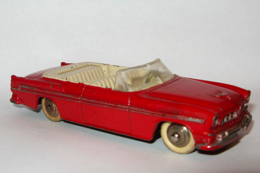 24A Chrysler New Yorker.jpg